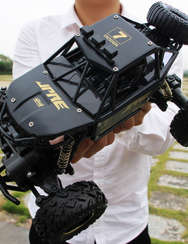 RC Car 4WD 2.4GHz climbing Car 4x4 Double Motors Bigfoot Car Remote Control Model Off-Road Vehicle Toys for kids and adults
