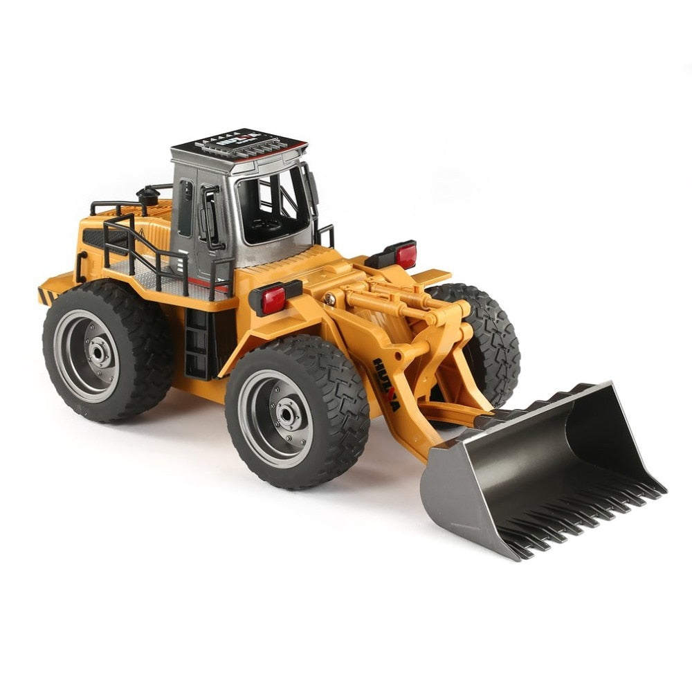HUINA 1520 RC Metal Bulldozer Truck Toy 6CH 1/18 2.4GHz RTR Front Loader Engineering Remote Control Construction Tractork Trucks